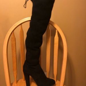 Thigh high suede black boots